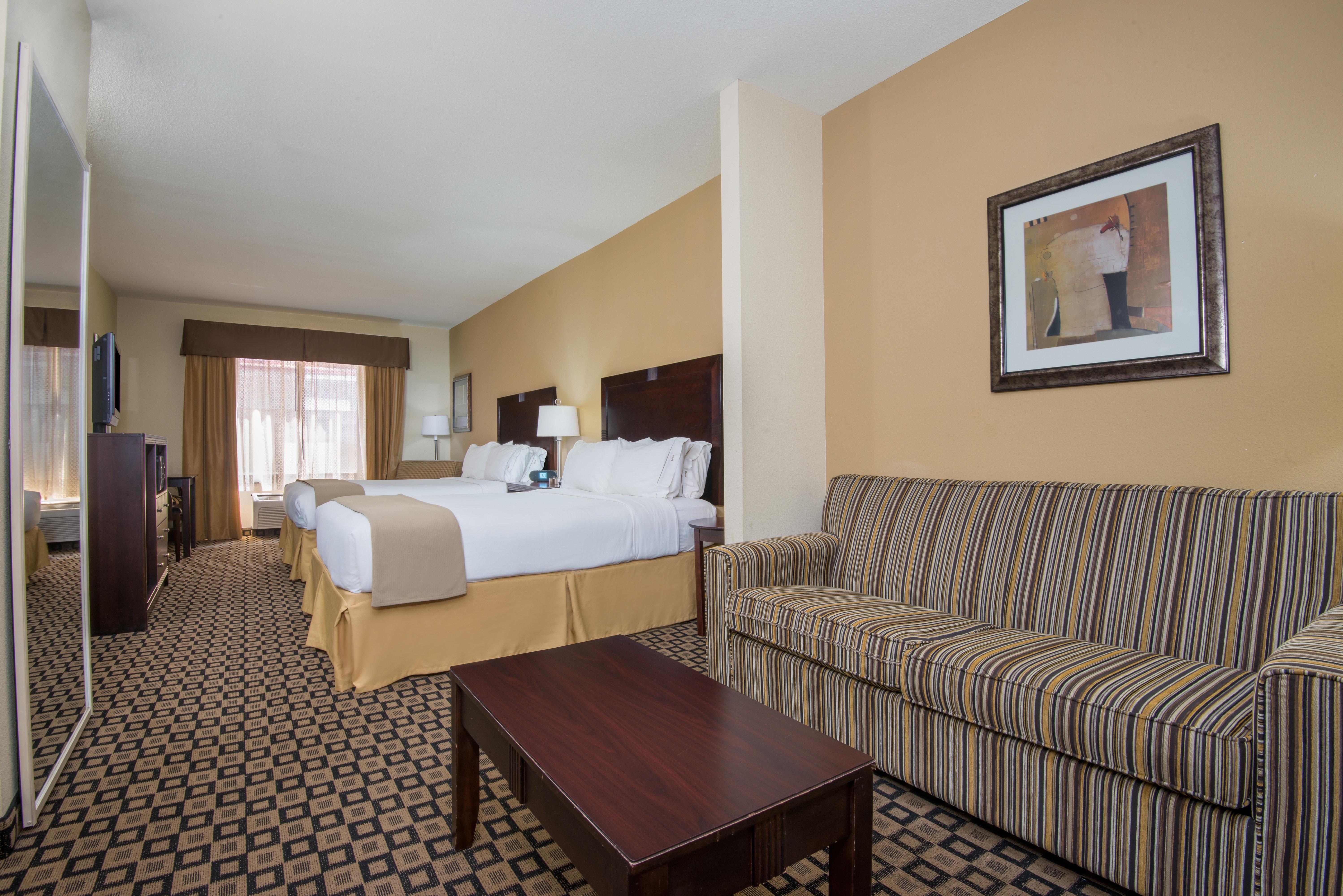 Holiday Inn Express & Suites Clovis By Ihg Buitenkant foto