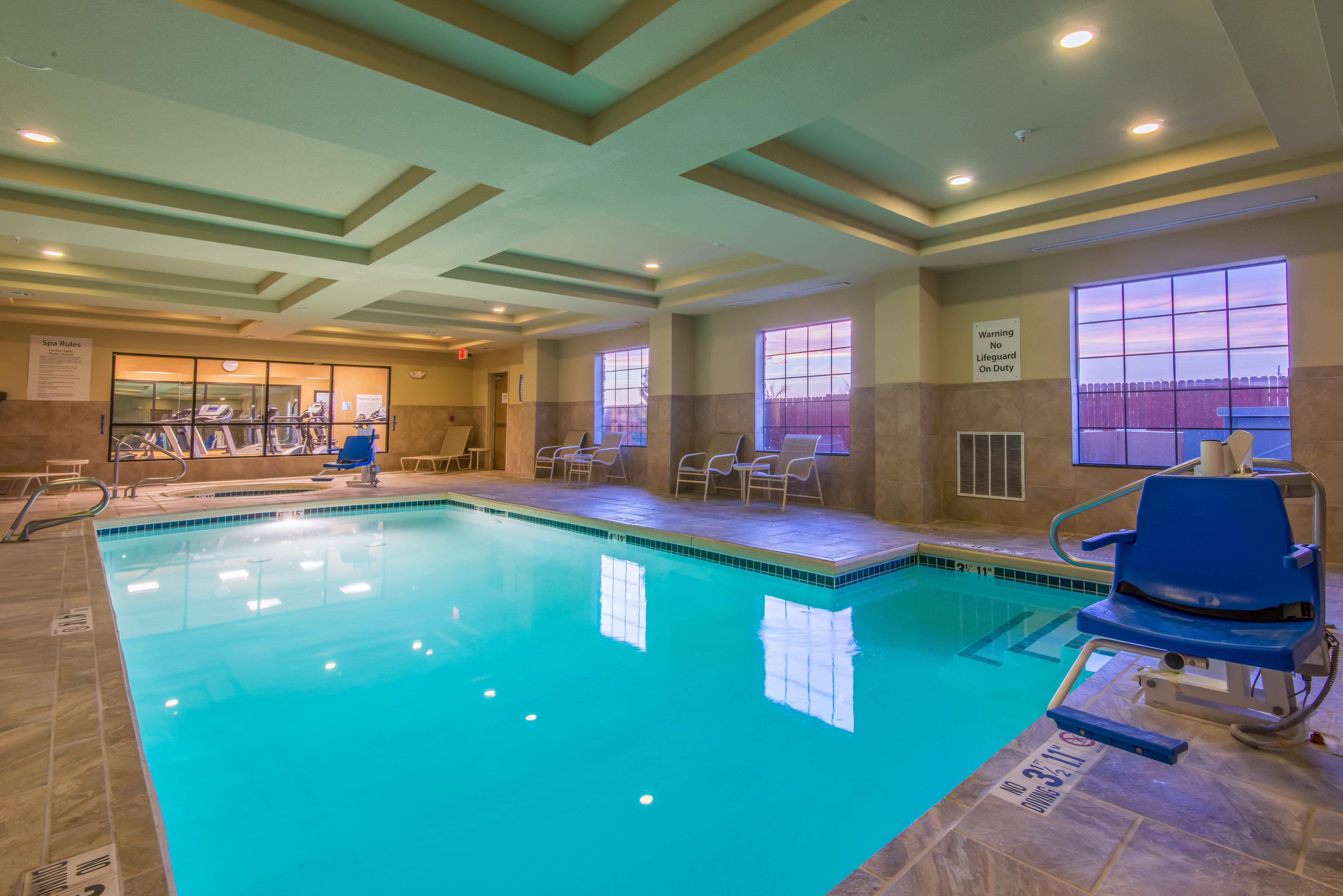 Holiday Inn Express & Suites Clovis By Ihg Buitenkant foto