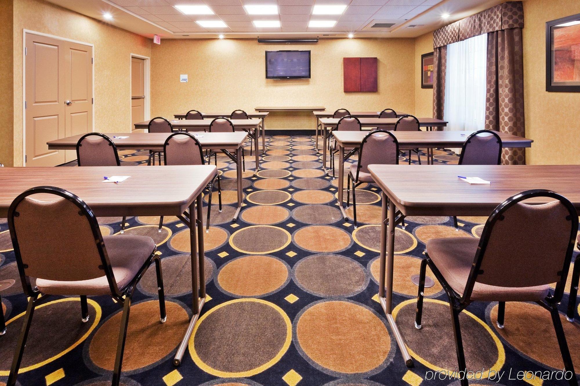 Holiday Inn Express & Suites Clovis By Ihg Faciliteiten foto