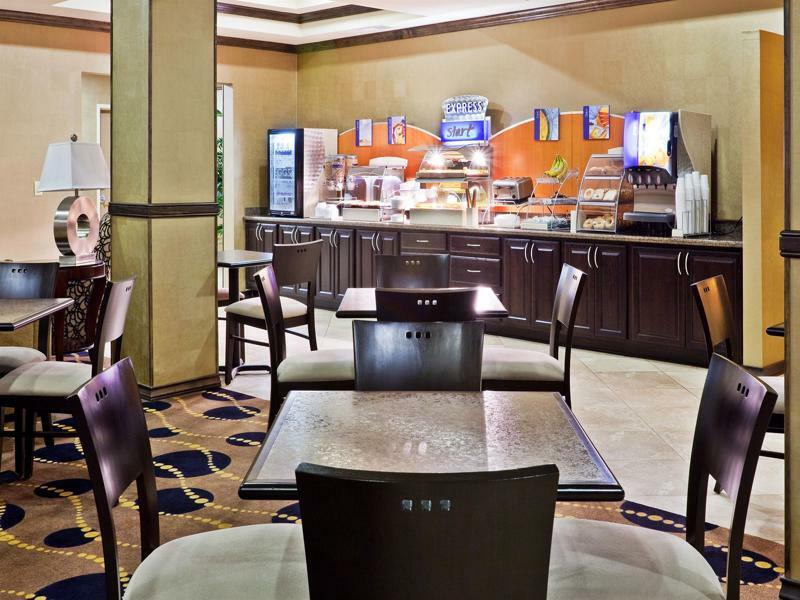 Holiday Inn Express & Suites Clovis By Ihg Buitenkant foto