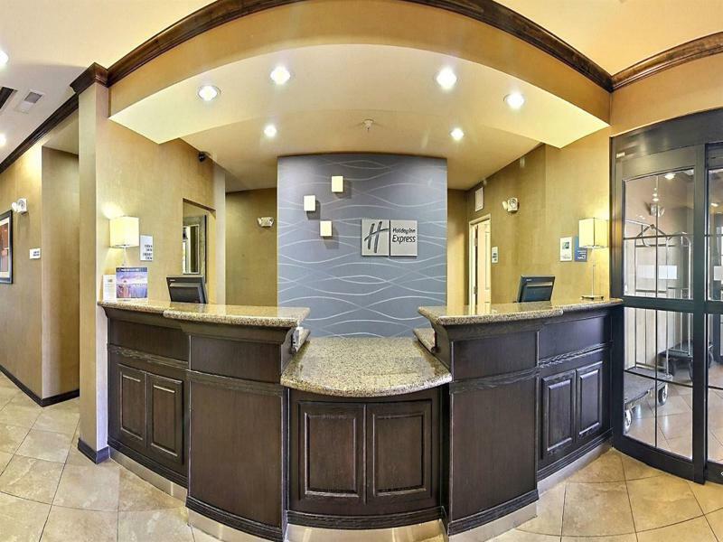Holiday Inn Express & Suites Clovis By Ihg Buitenkant foto